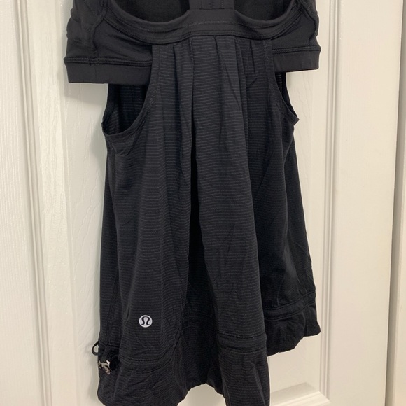 2/$40🎉 Lululemon tank - Picture 4 of 5
